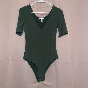 Leith army green short sleeve bodysuit